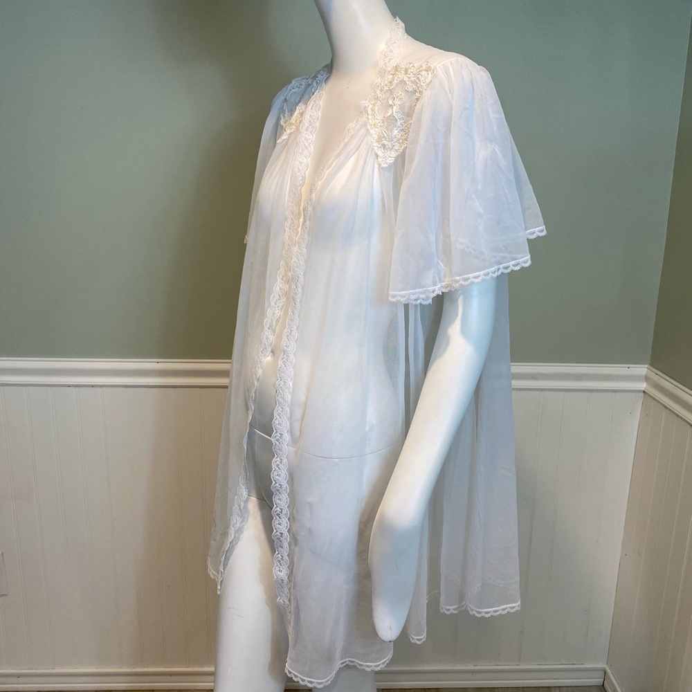 Vintage 90s Val Mode Lingerie White Peignoir Jacket Lace Trim